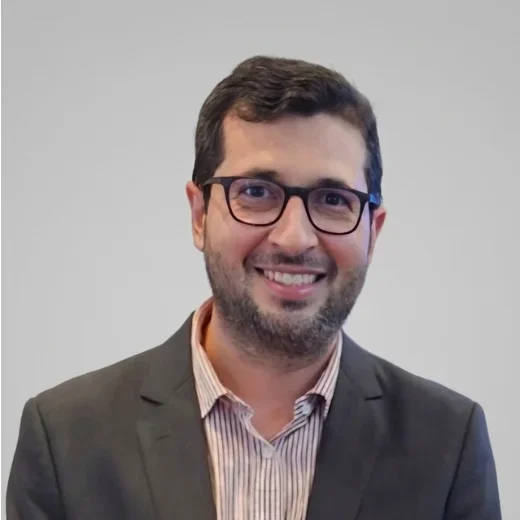 Dr. Estevão Rosa